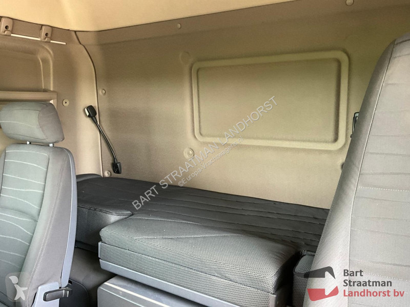 Camion Scania G450 6x2 Euro 6 Trekker met ATLAS...
