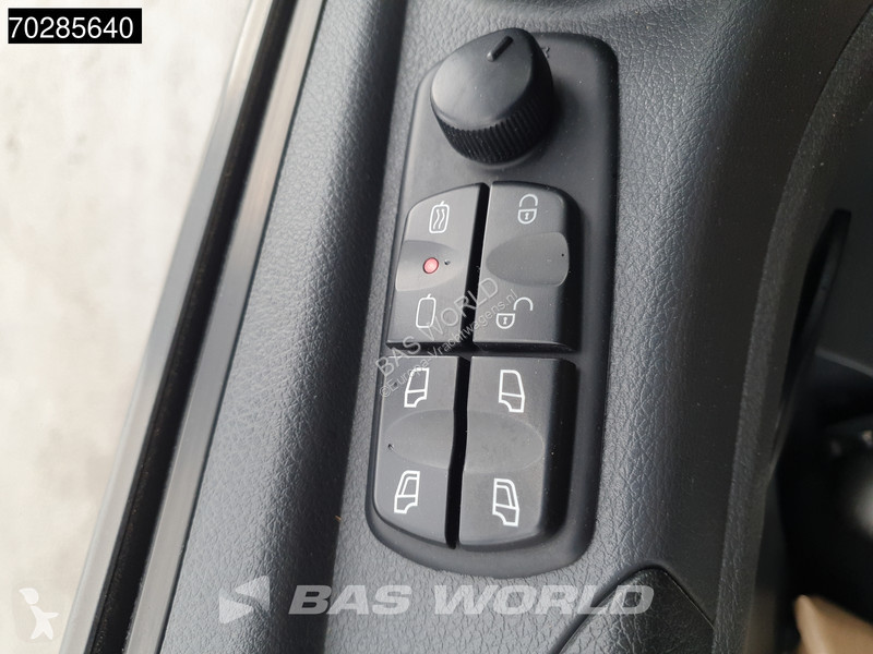 Kamion Mercedes 1524 4X2 15t 6-Cyllnder Tail...