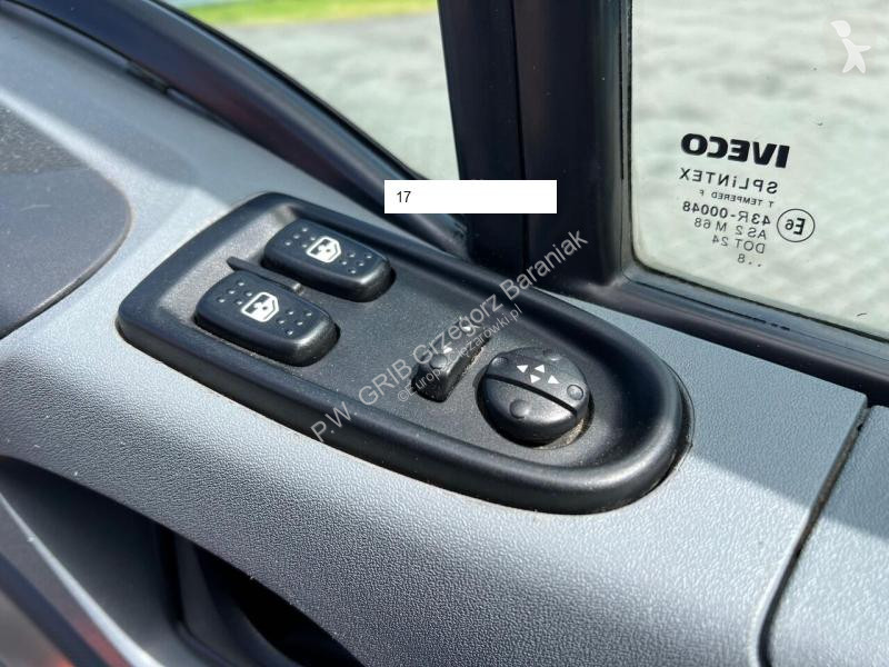 Véhicule utilitaire Iveco DAILY 65C15 TILT 1.HAND