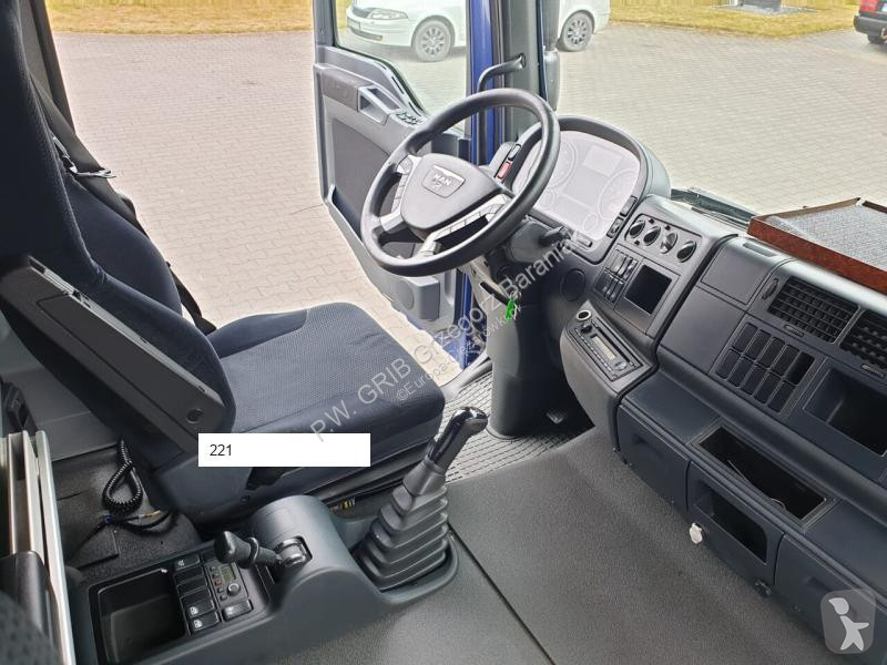 Kamion MAN TGL 8.220 EURO 5 CONTAINER+LIFT
