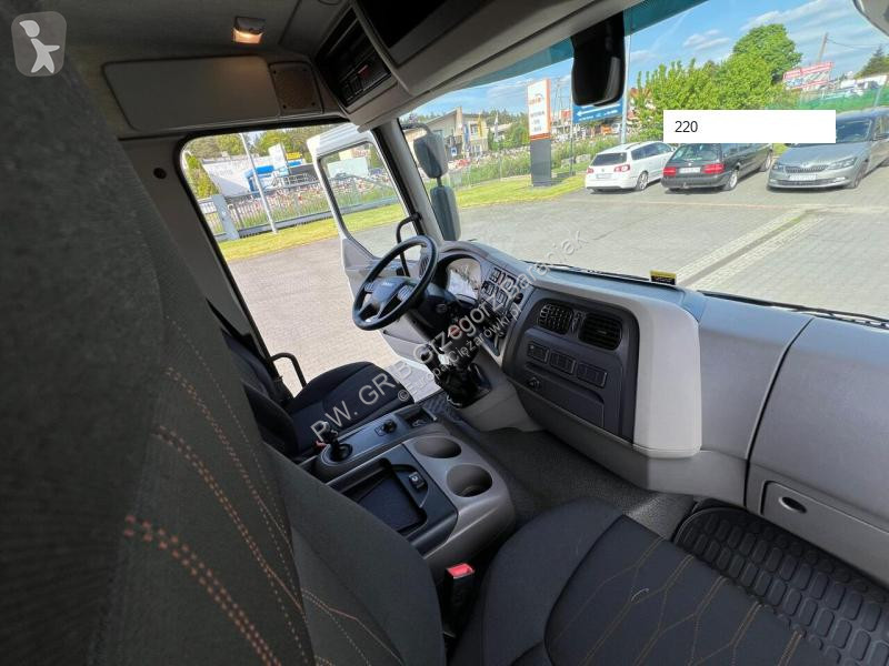 Camion DAF LF 210 12.210 CONTAINER+LIFT kg 1.HAND
