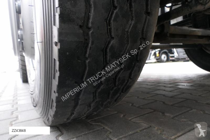 Camion Mercedes AROCS 3246