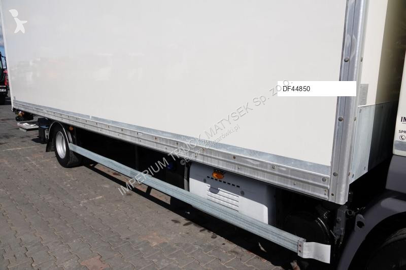 Camion DAF LF 210