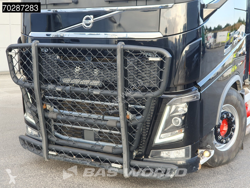 Camion Volvo 750 6X4 HIAB E96S 79 wood crane...