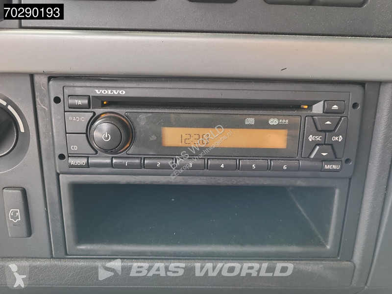 Camion Volvo FM 370 6X2 Manual Lift+Steering...