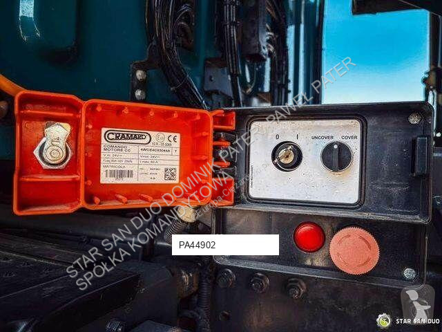 Camion Mercedes 1833 4x4 Kipper Camper Chassis