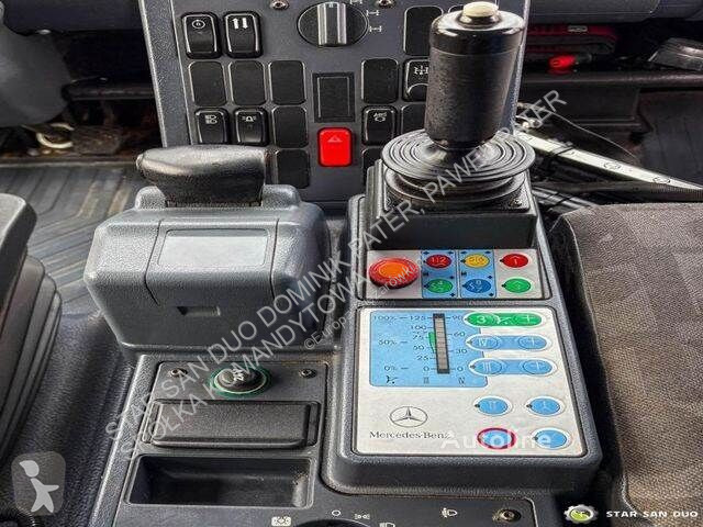Vrachtwagen Mercedes Mercedes-Benz UNIMOG U300...