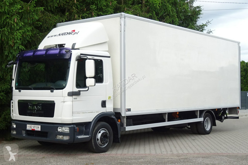 Camion MAN TGL12.220 Euro 5 kontener 19 palet...
