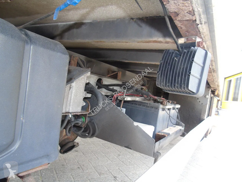 Kamion Renault 220 + euro 5 + MANUAL + lift + 12T