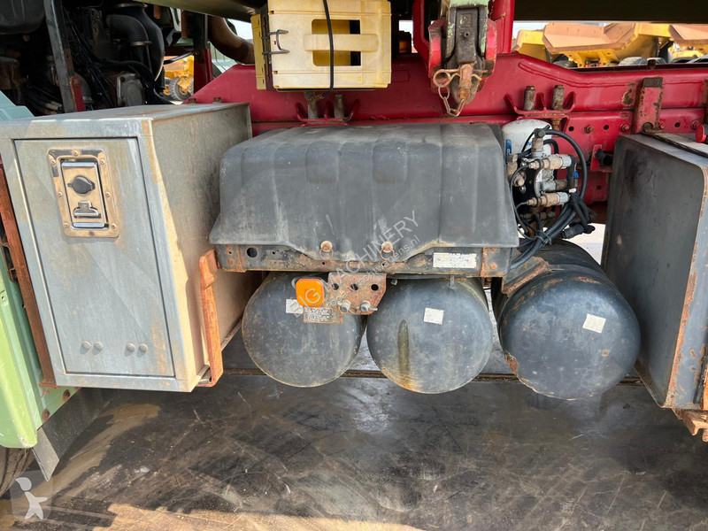 Lastbil MAN TGA tipper + HMF crane