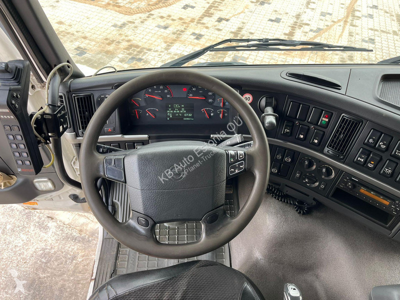 Kamion Volvo FM 500 6x2*4 HIAB 20 TON / L= 5300 mm