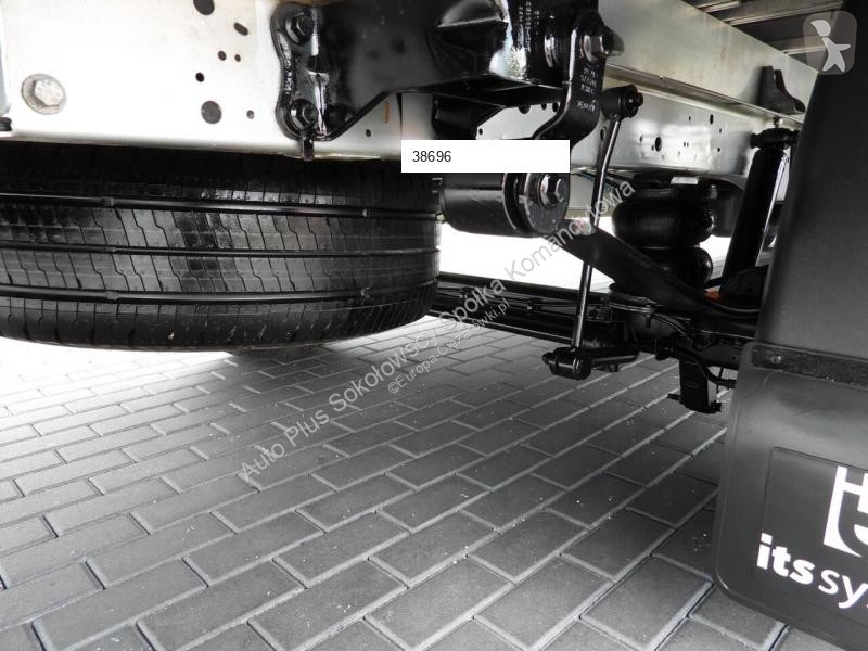 Véhicule utilitaire Ford TRANSIT PLANDEKA 10...