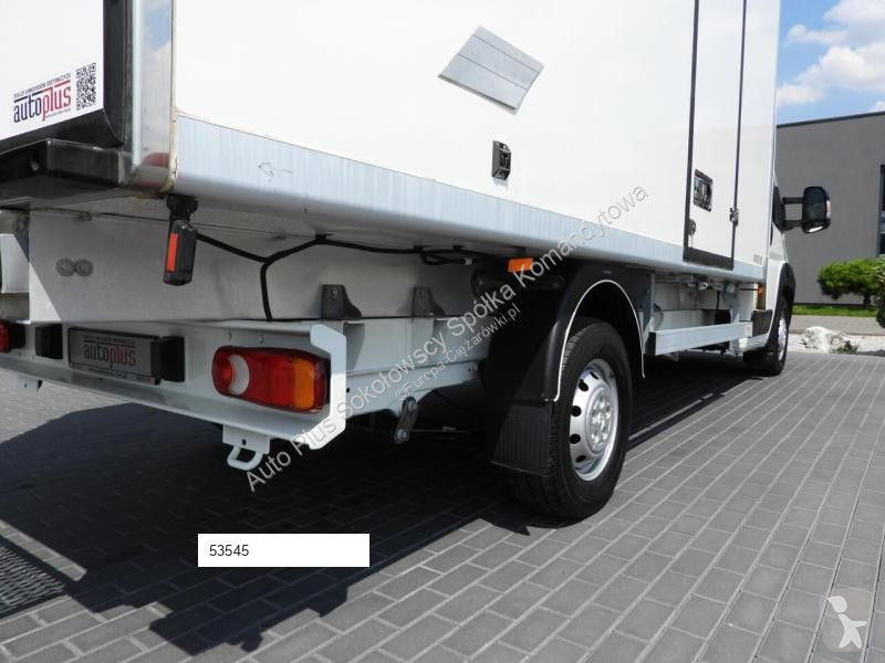Camion Peugeot BOXER CHŁODNIA KONTENER 0*C 8...