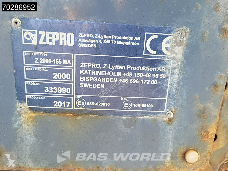Kamion Mercedes 1827 4X2 19tonner 2tons...