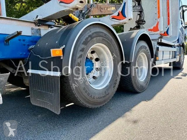 Camion Volvo 16750 6x4/Kran Jonsered...