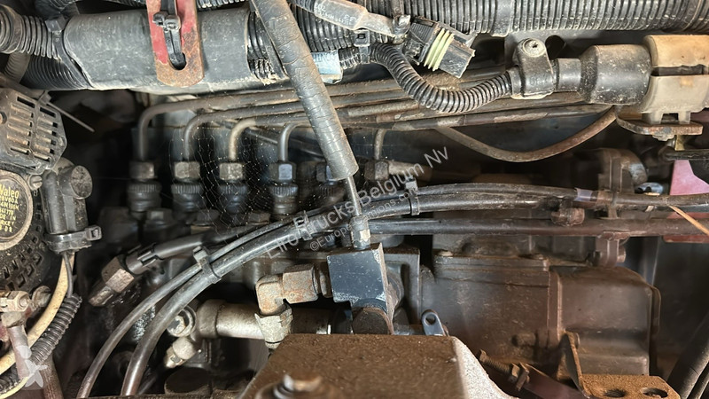 Camion Renault 385 (POMPE MANUELLE / MANUAL...