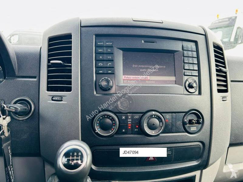 Samochód dostawczy Mercedes 516