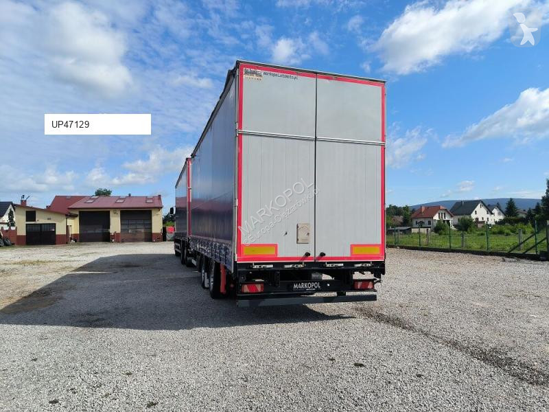 Camion remorque DAF Plandeka