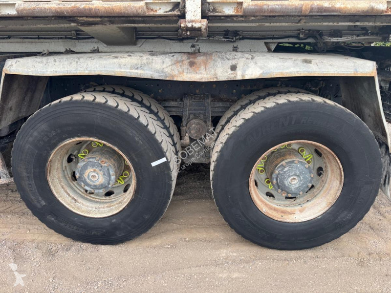 Camion Mercedes 3241