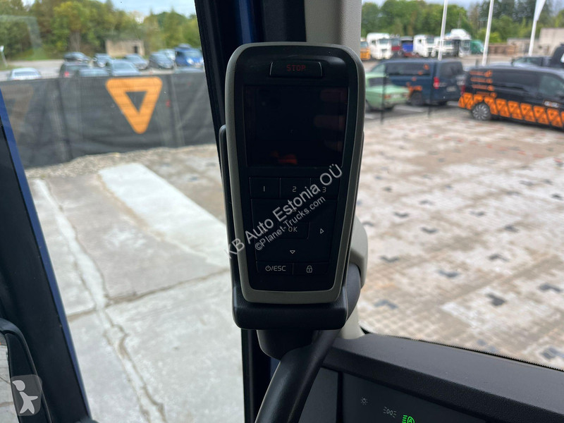 Kamion Volvo 500 8x4*4 GLOBE XL / RETARDER /...