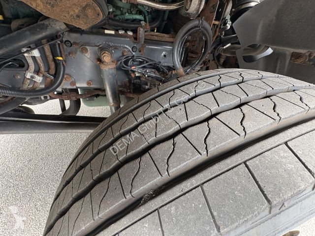 Kamion Volvo...