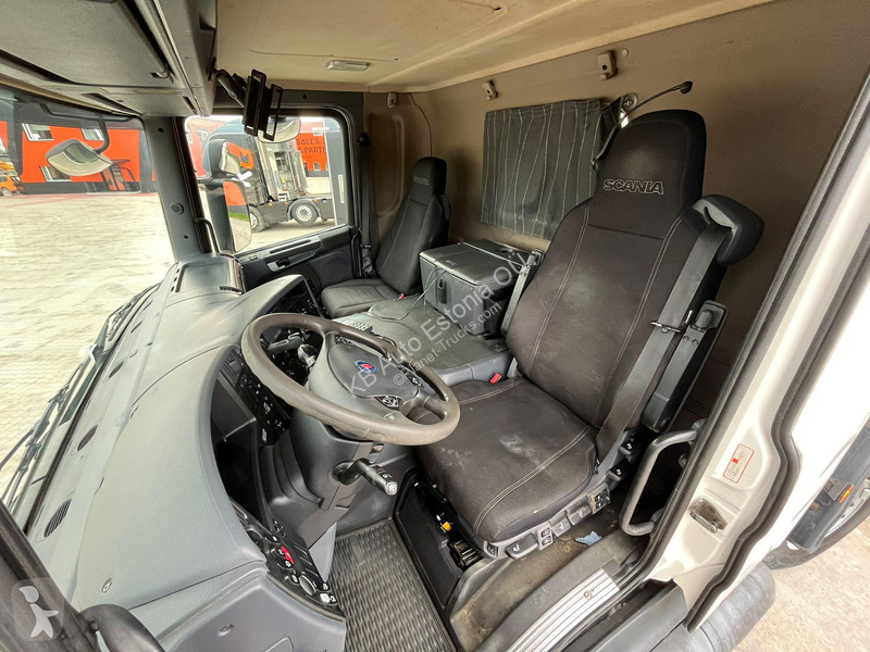 Lastbil Scania P 410 8x4 IEBHERR 9 m3 +...