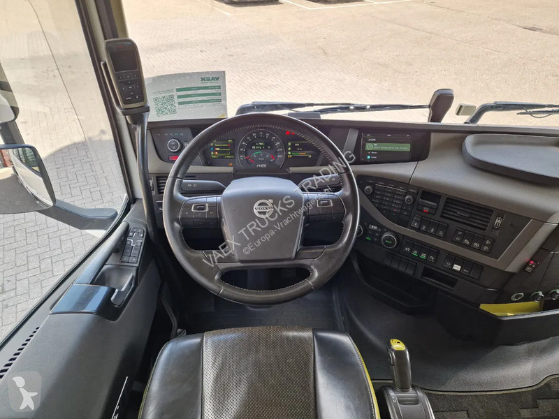 Kamion Volvo 16650 6x2 Globetrotter - 28M3 Bulk...