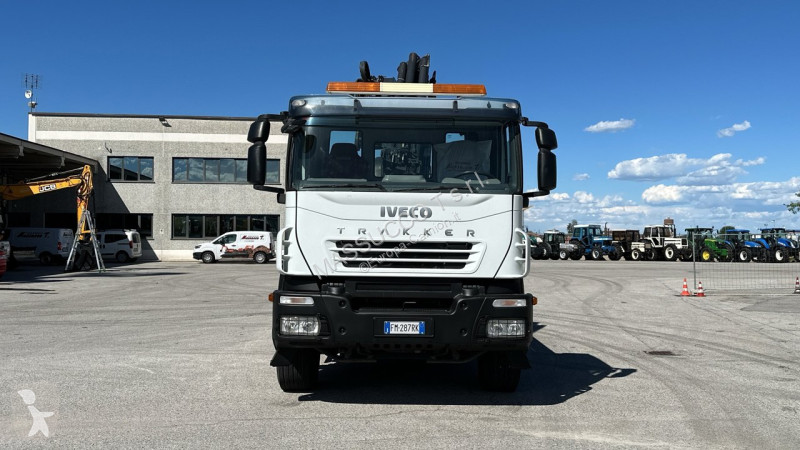 Vrachtwagen Iveco 410