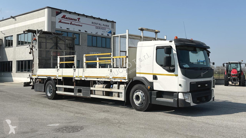 شاحنة Volvo FE 250 4X2