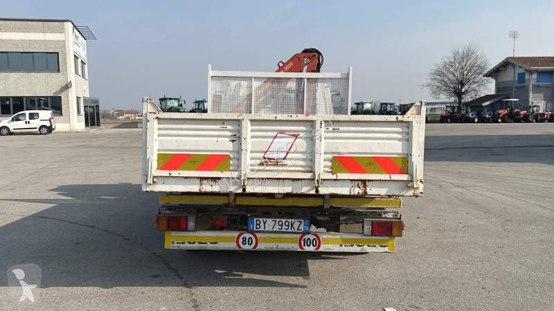شاحنة Isuzu NQR75 4X2