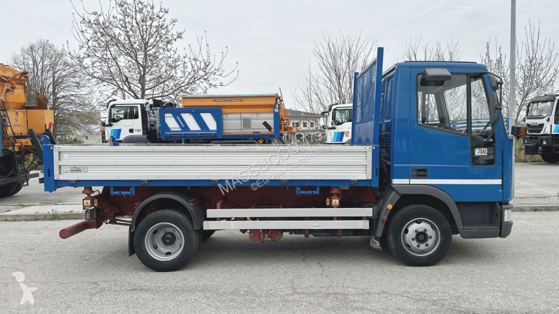 شاحنة Iveco Tector