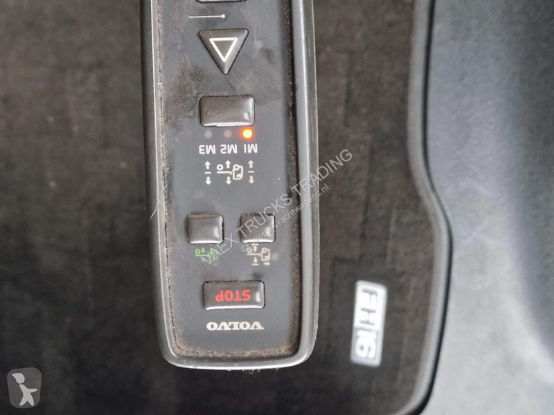 شاحنة Volvo 16750 Globetrotter XL 6x2 - 20T...