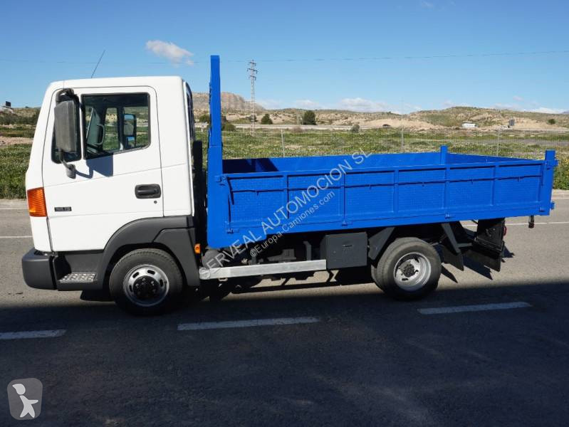 شاحنة Nissan
