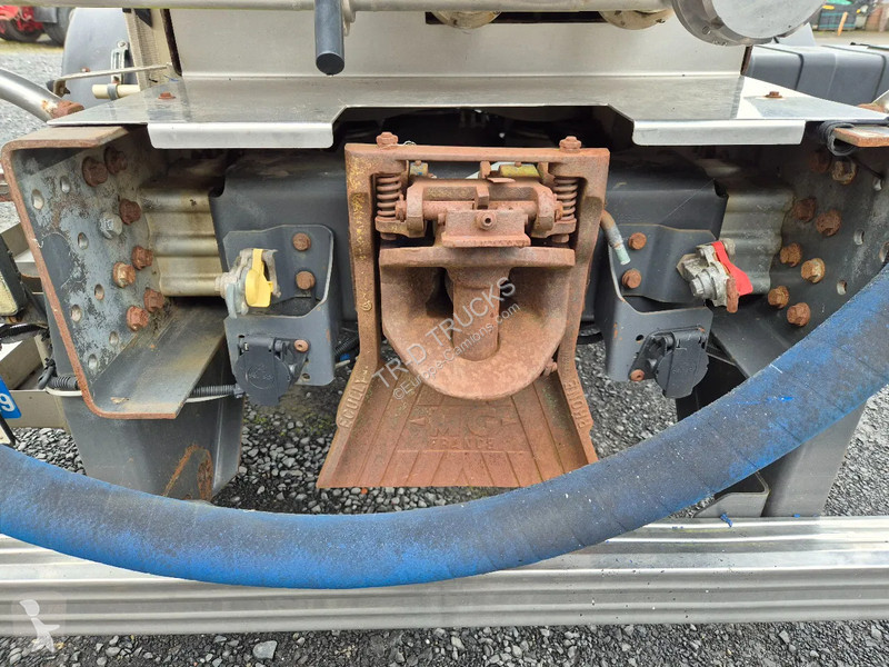 شاحنة Renault 320 DXI - 11000L INSULATED INOX...