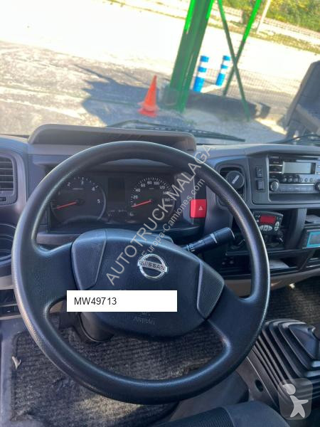 شاحنة Nissan NT400 35.14 FRC -20