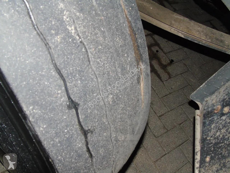 شاحنة Renault 410DXI + 8X4 + MANUAL + SPRING