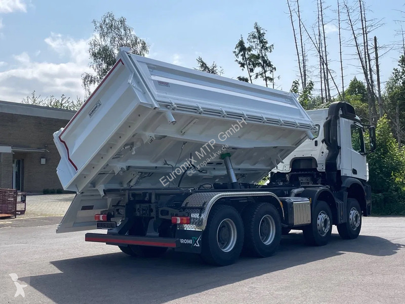 Lastbil Mercedes 4145 Mercedes-Benz 4145 8X4...