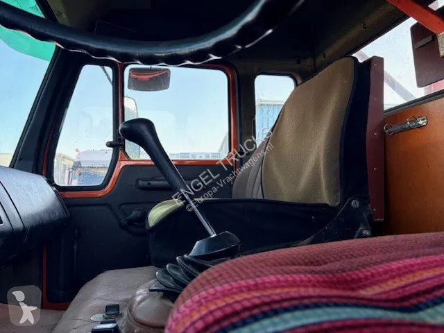 شاحنة Mercedes AK 4x4 V6 WITH ONLY 128.500 KM!!...