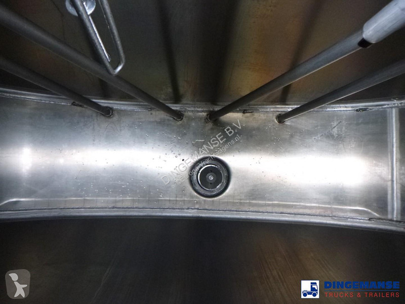 شاحنة Renault 270 dxi 4x2 fuel tank 13.7 m3 / 4...