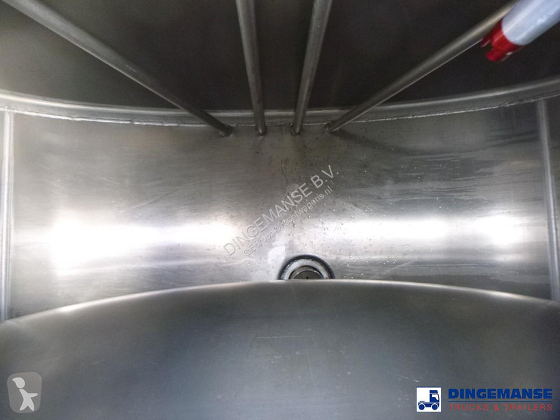 شاحنة Scania 320 DB 6X2 fuel tank 18.8 m3 / 5 comp