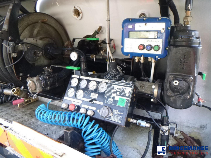 شاحنة Renault 270 4x2 gas tank 18.7 m3