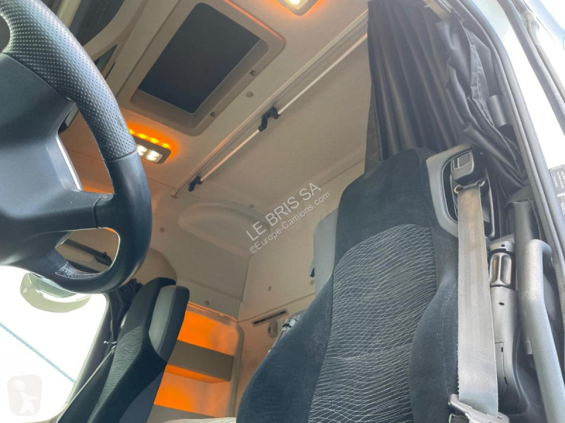 شاحنة Mercedes  ACTROS 25.40