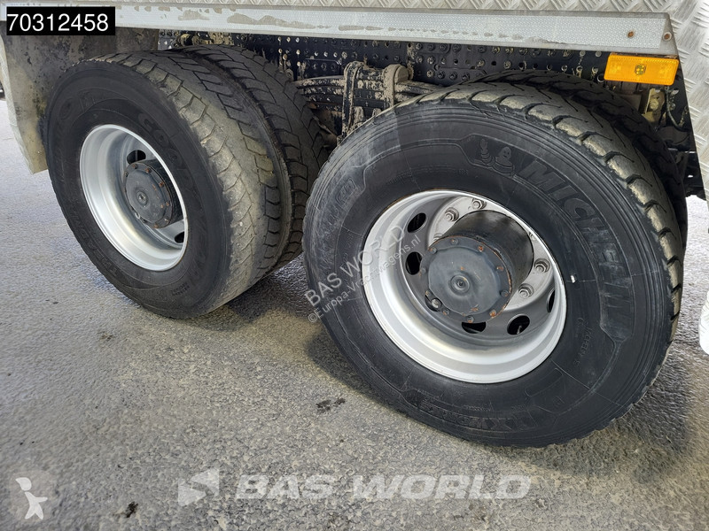 Betonárske zariadenie Mercedes 3240 8X4 9m3...