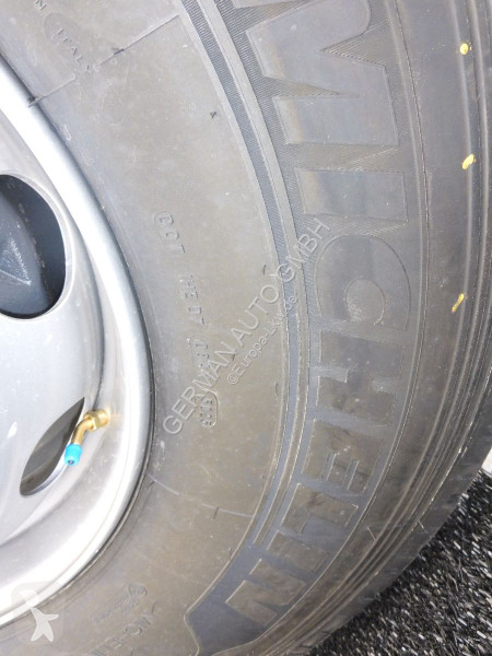 شاحنة Iveco 180E32K Radstand.3.690mm MY 26