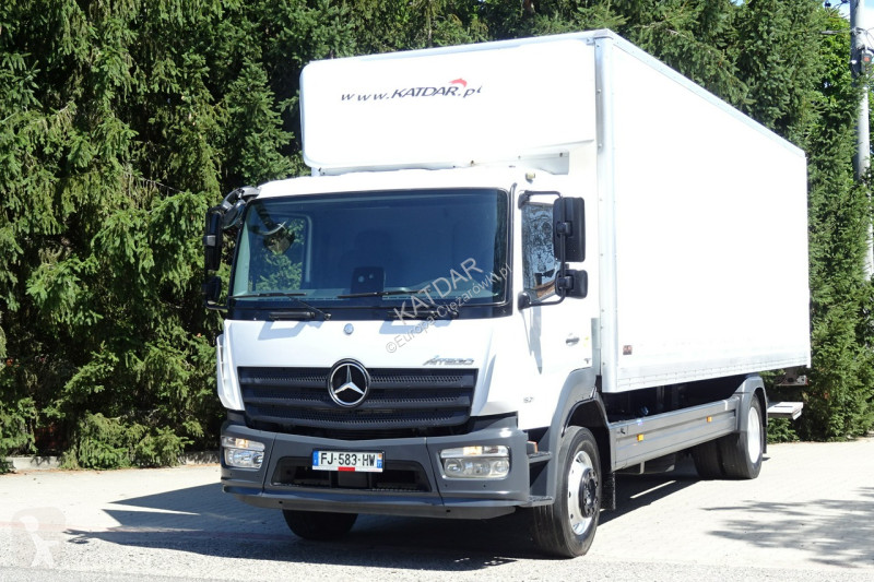 شاحنة Mercedes 1521 Euro 6 kontener 20p....