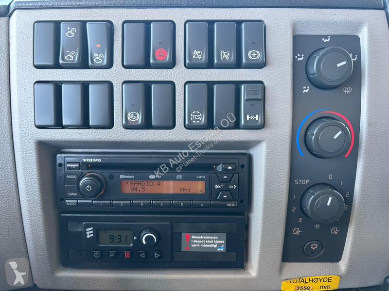 شاحنة Volvo FL 250 4x2 THERMOKING V-100 Max /...
