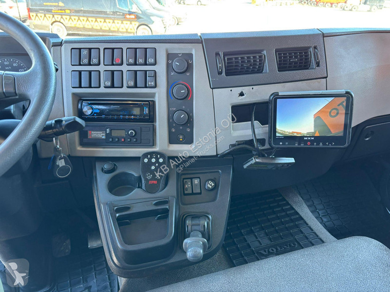 شاحنة Volvo FL 250 4x2 THERMOKING V-100 Max /...