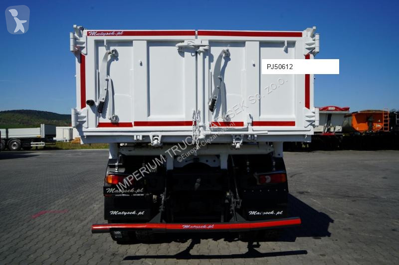 شاحنة Mercedes AROCS 3243 / 8x4 / WYWROTKA...