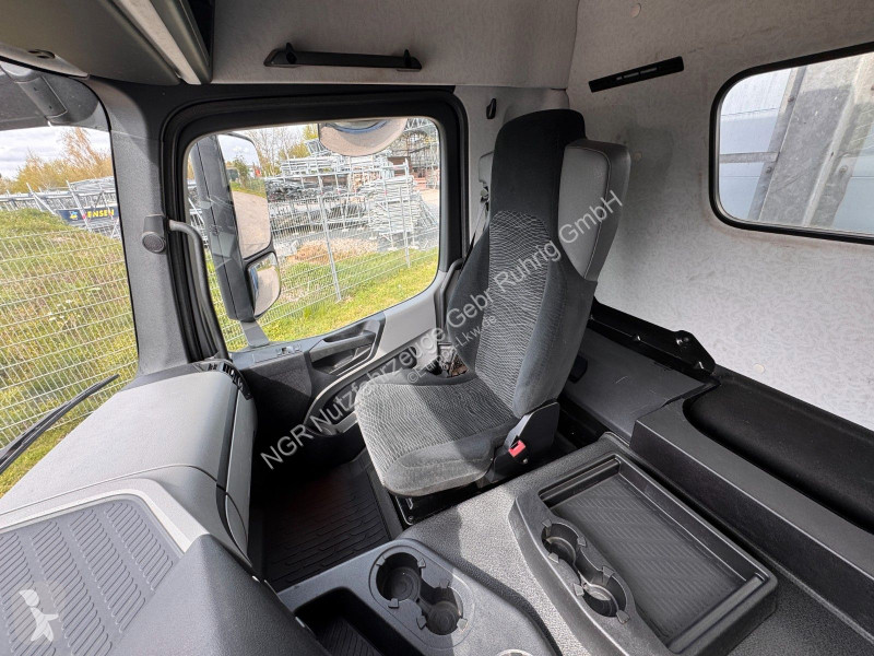Camion Mercedes 6X2 Plateau 7,40m + 1,00 m...