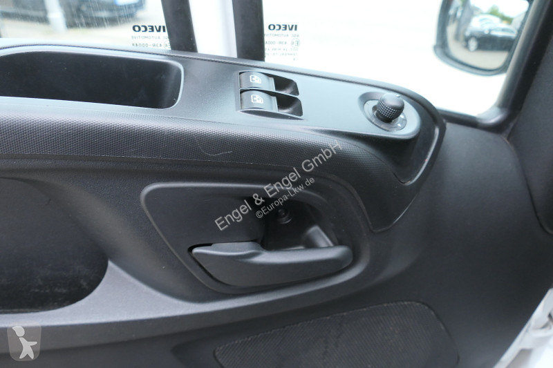 Furgoneta Iveco Daily 70C18H D70C DoKa LBW AHK...